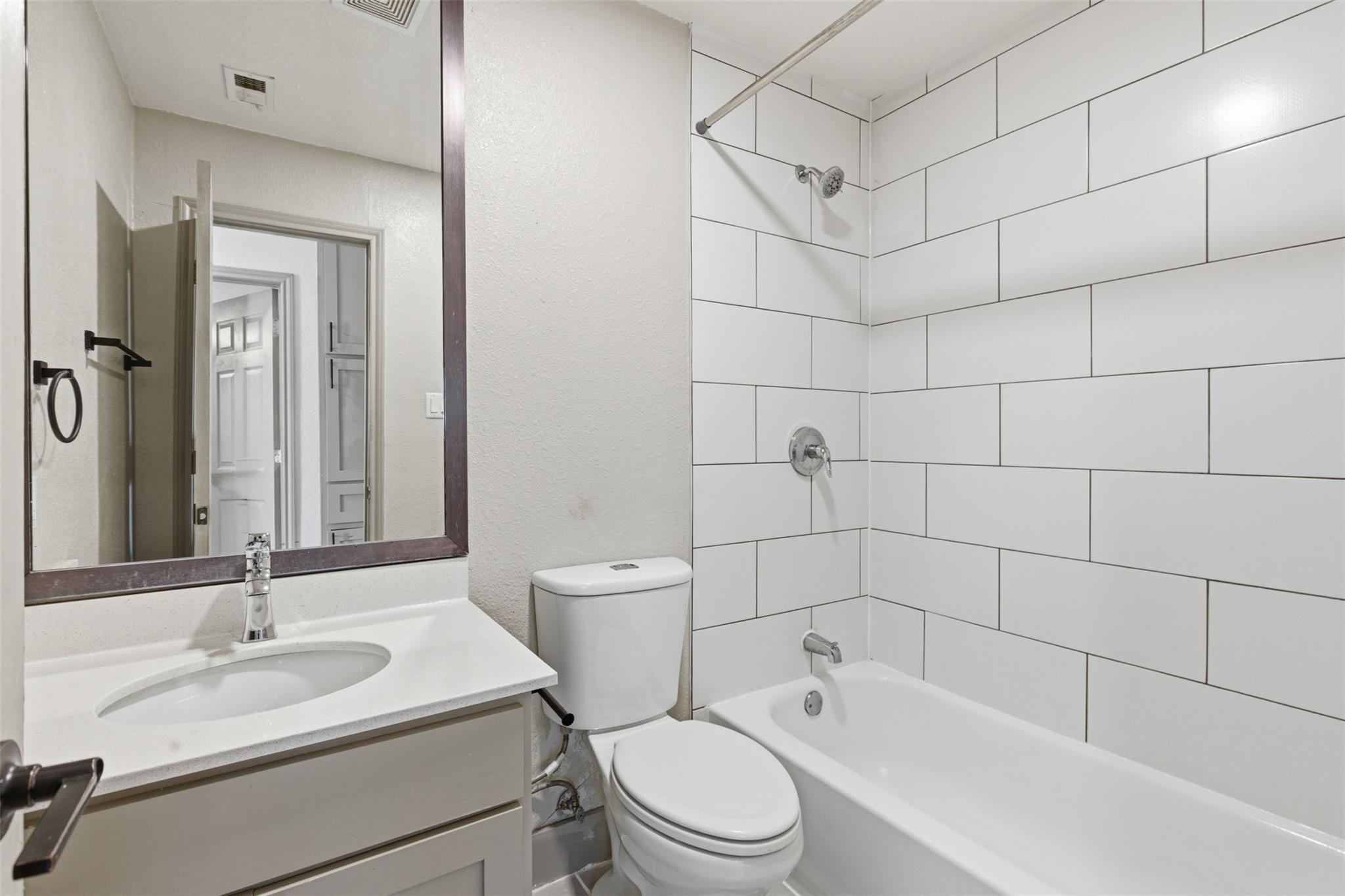 704 Buckingham Pl, Austin, TX 78745