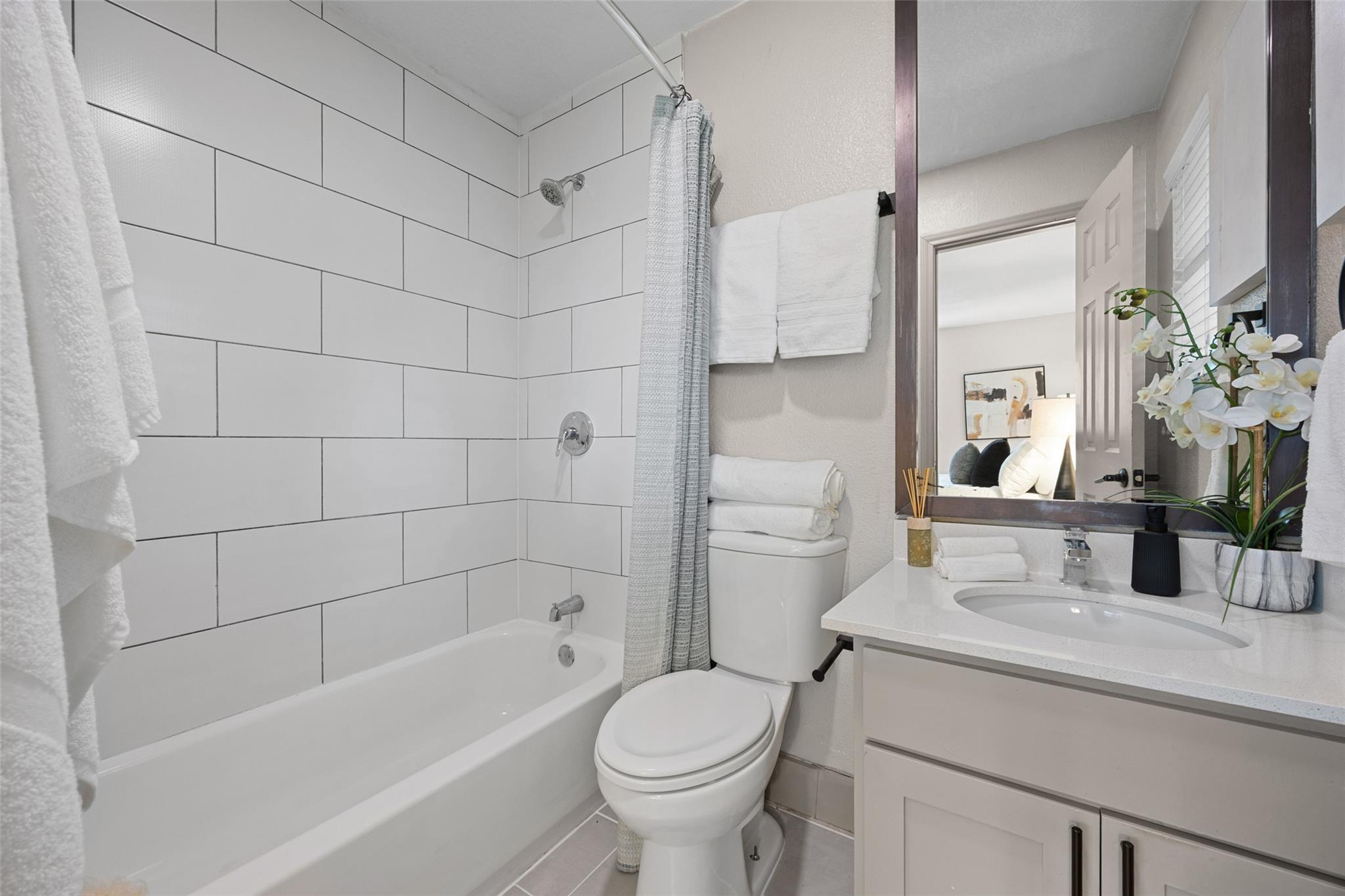 704 Buckingham Pl, Austin, TX 78745