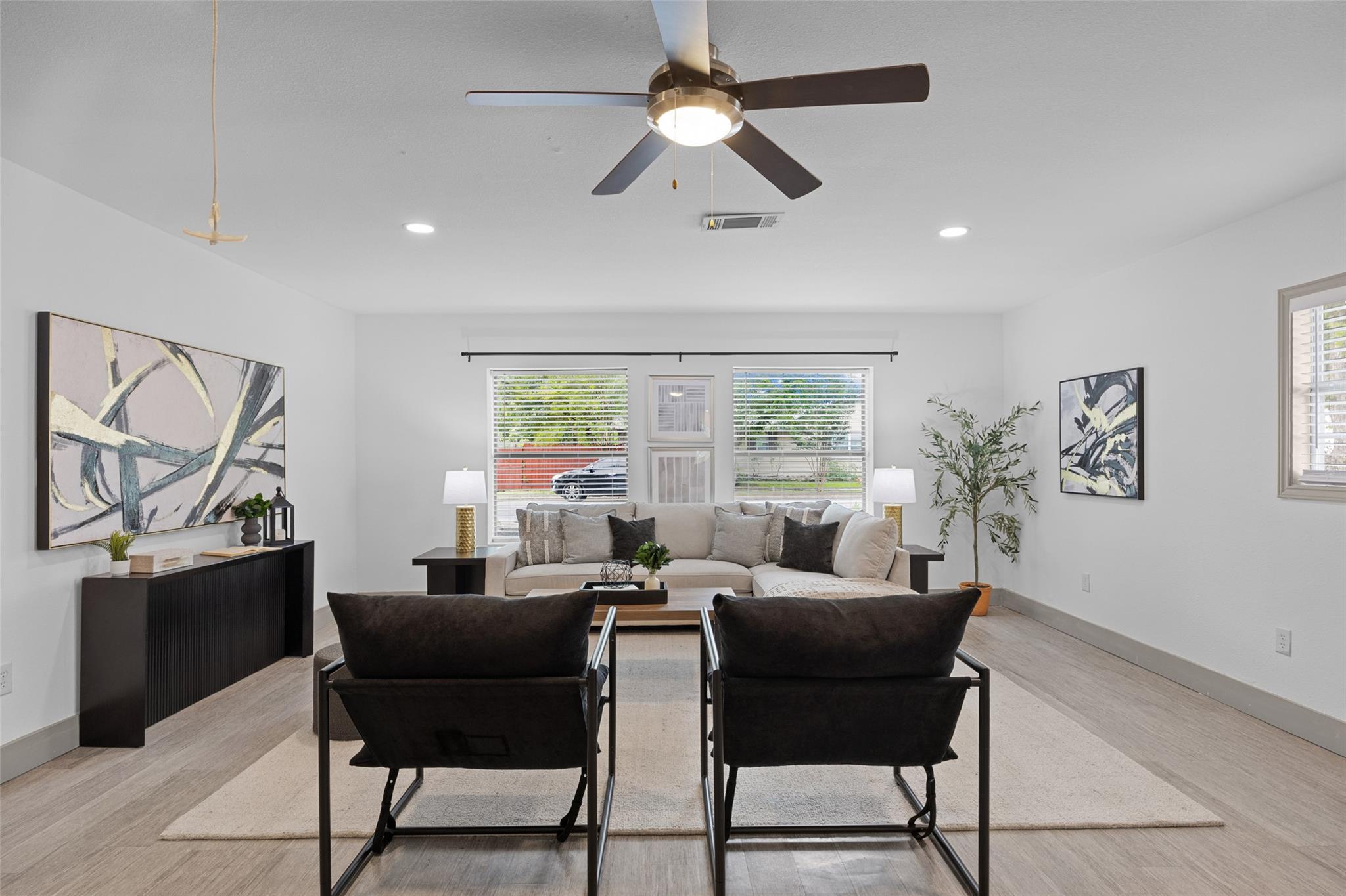 704 Buckingham Pl, Austin, TX 78745