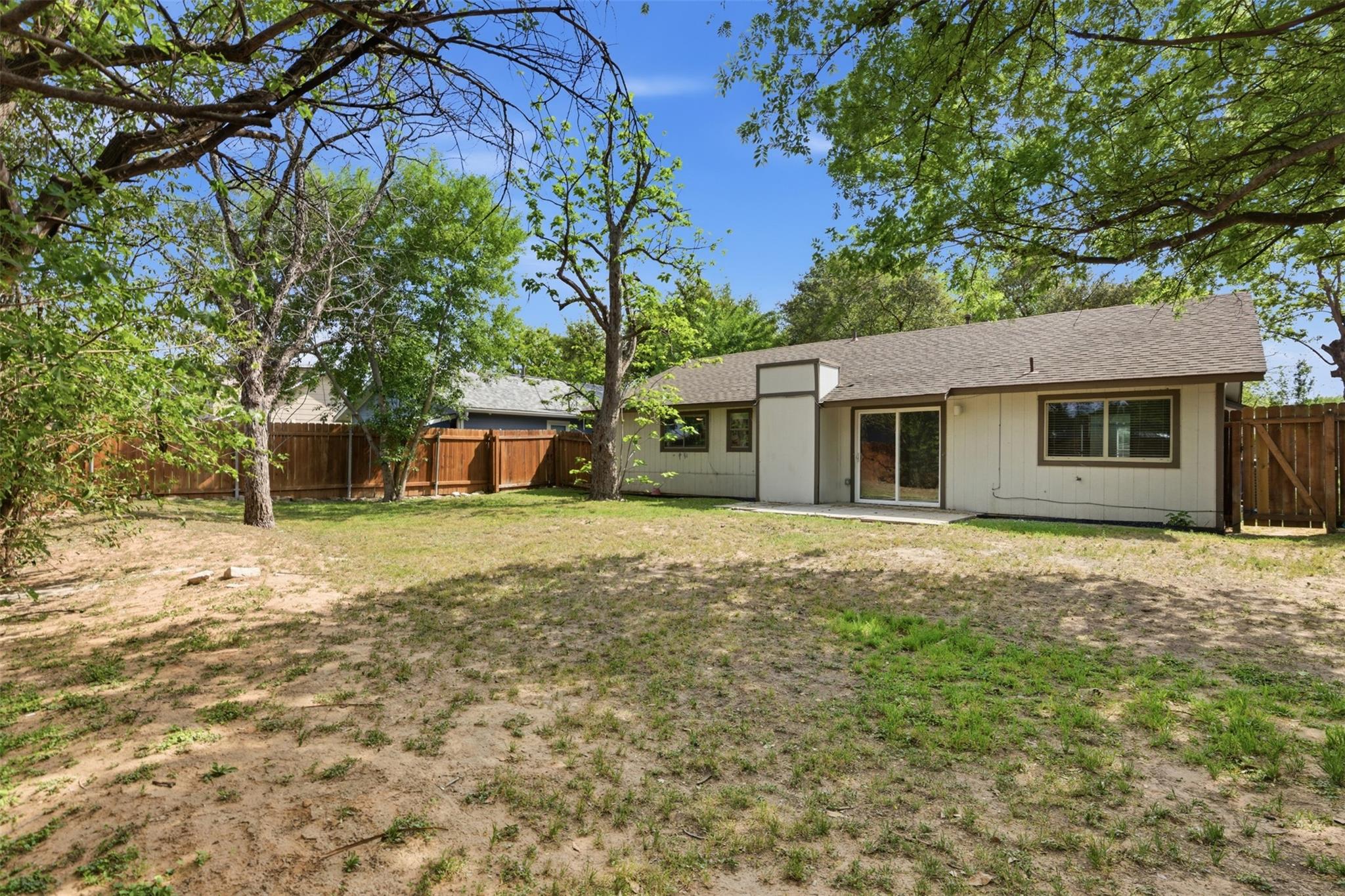 704 Buckingham Pl, Austin, TX 78745