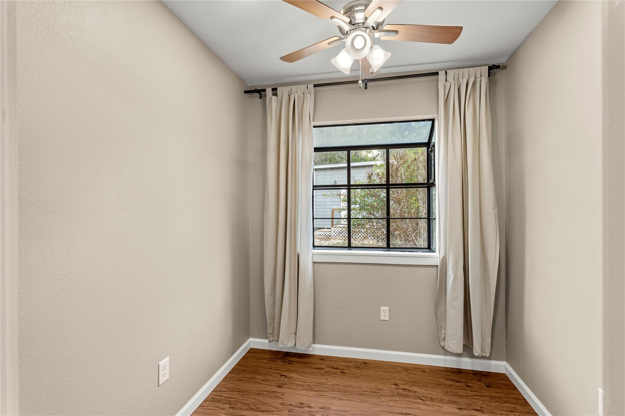 18000 Lafayette Park Rd, Jonestown, TX 78645