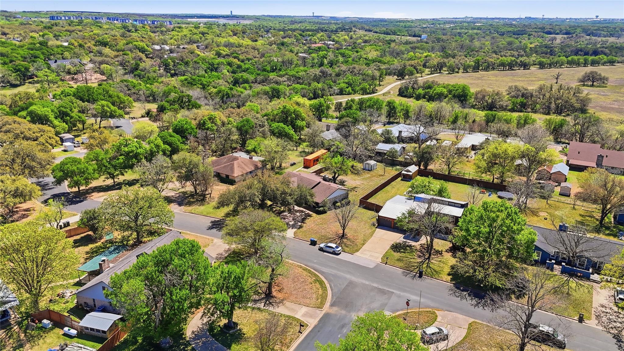 305 Whitetail Dr, Manchaca, TX 78652