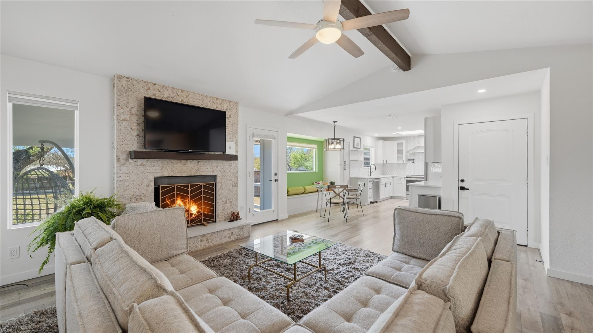 305 Whitetail Dr, Manchaca, TX 78652