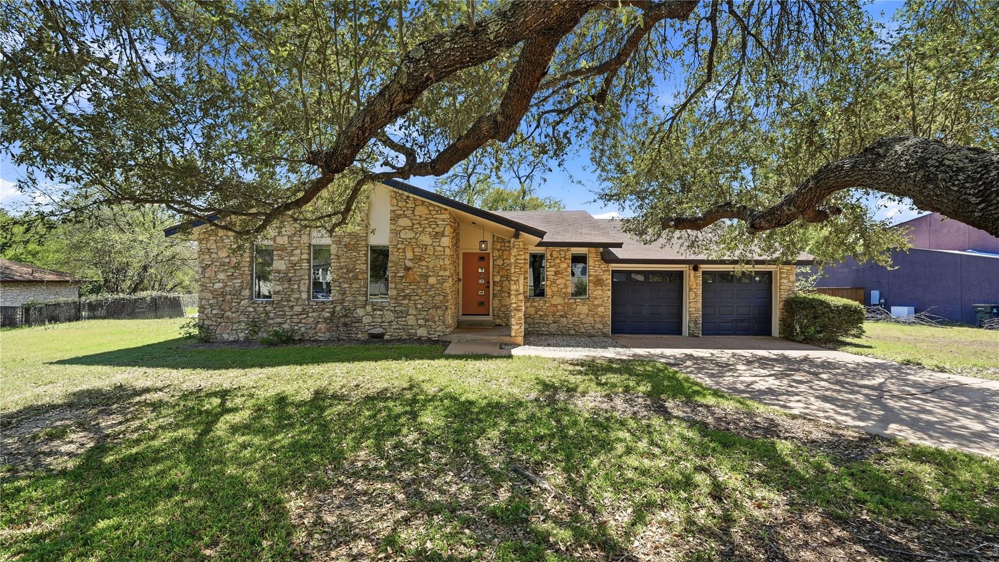 305 Whitetail Dr, Manchaca, TX 78652