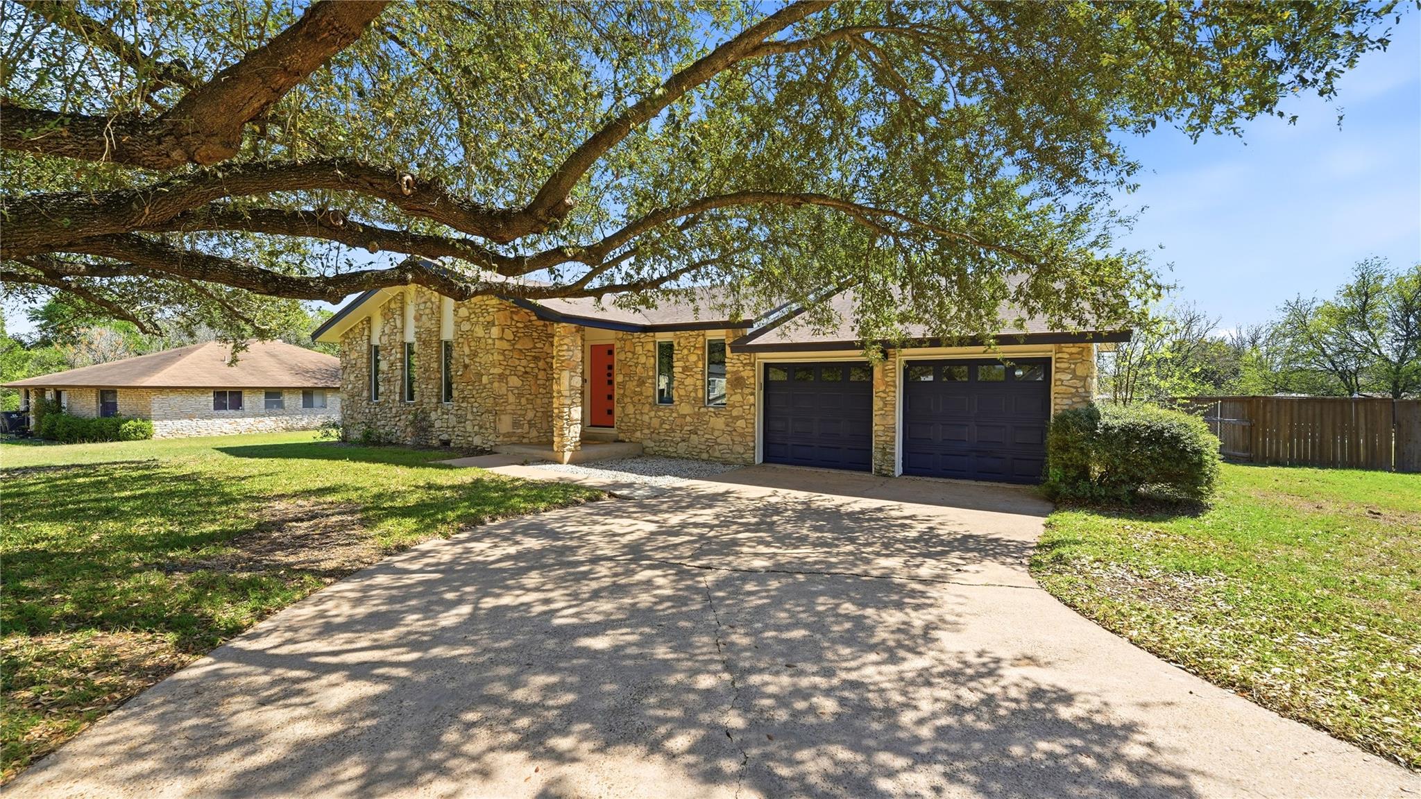 305 Whitetail Dr, Manchaca, TX 78652