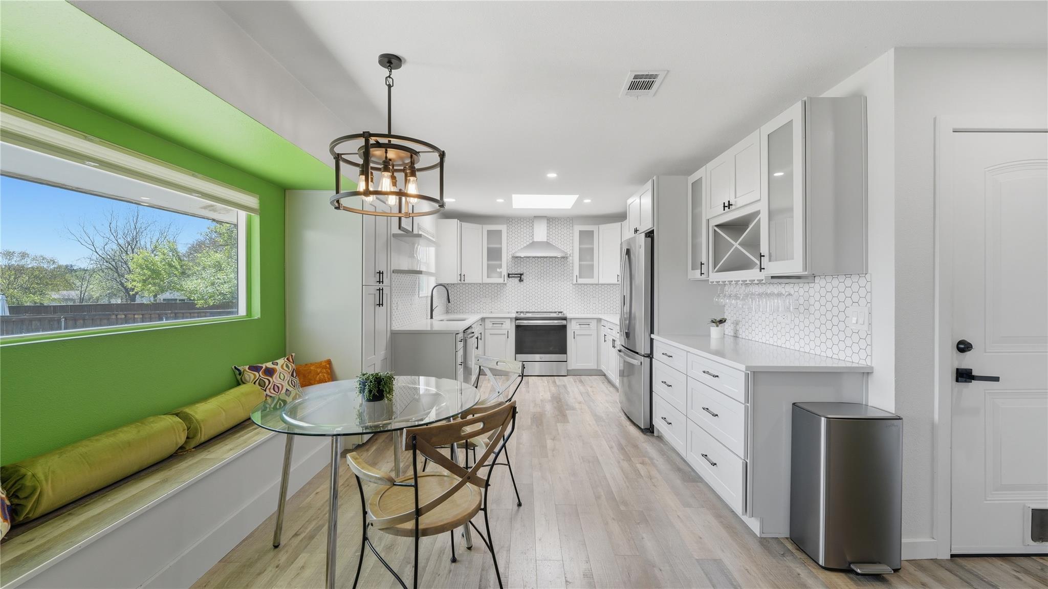 305 Whitetail Dr, Manchaca, TX 78652