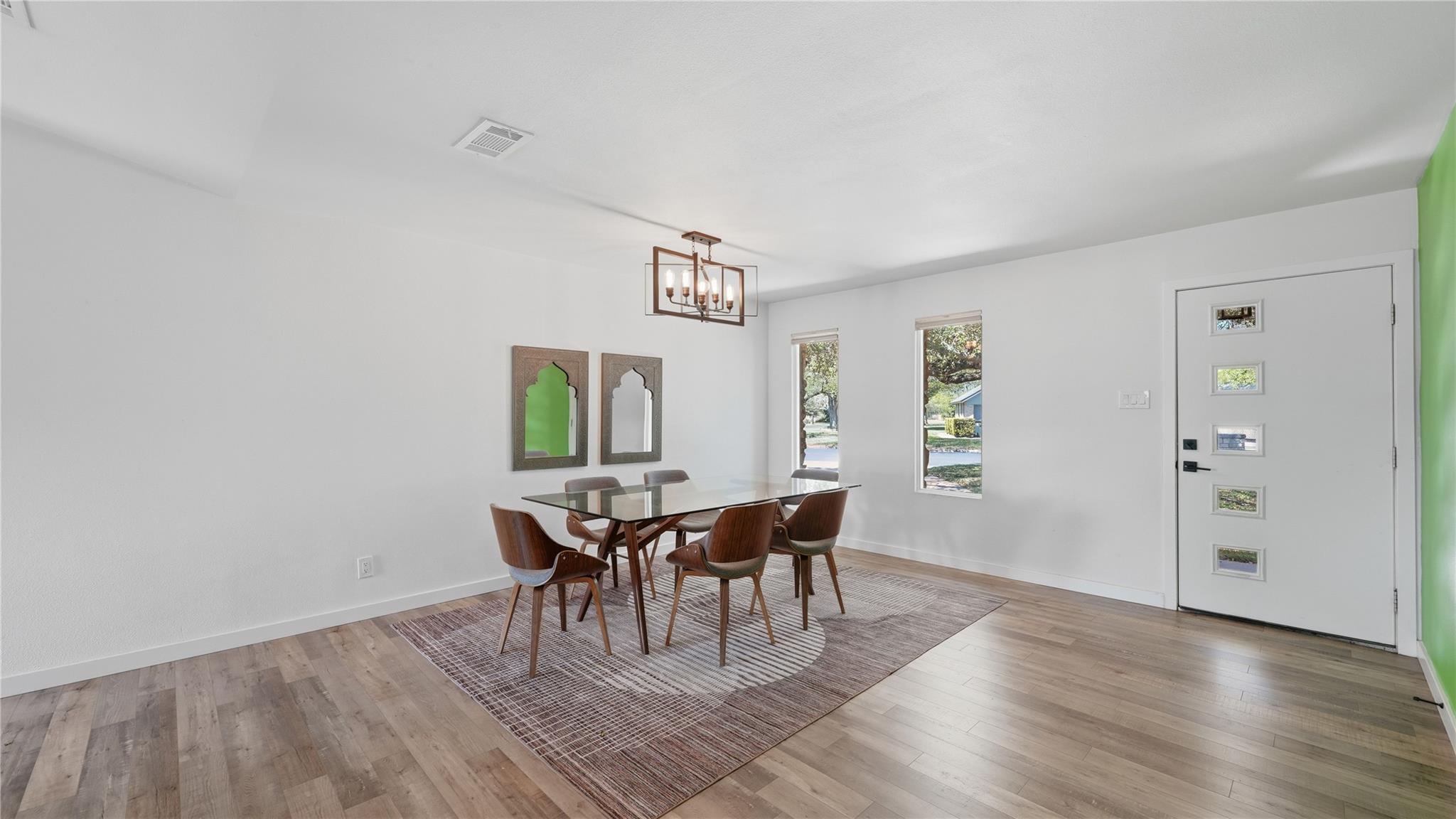 305 Whitetail Dr, Manchaca, TX 78652