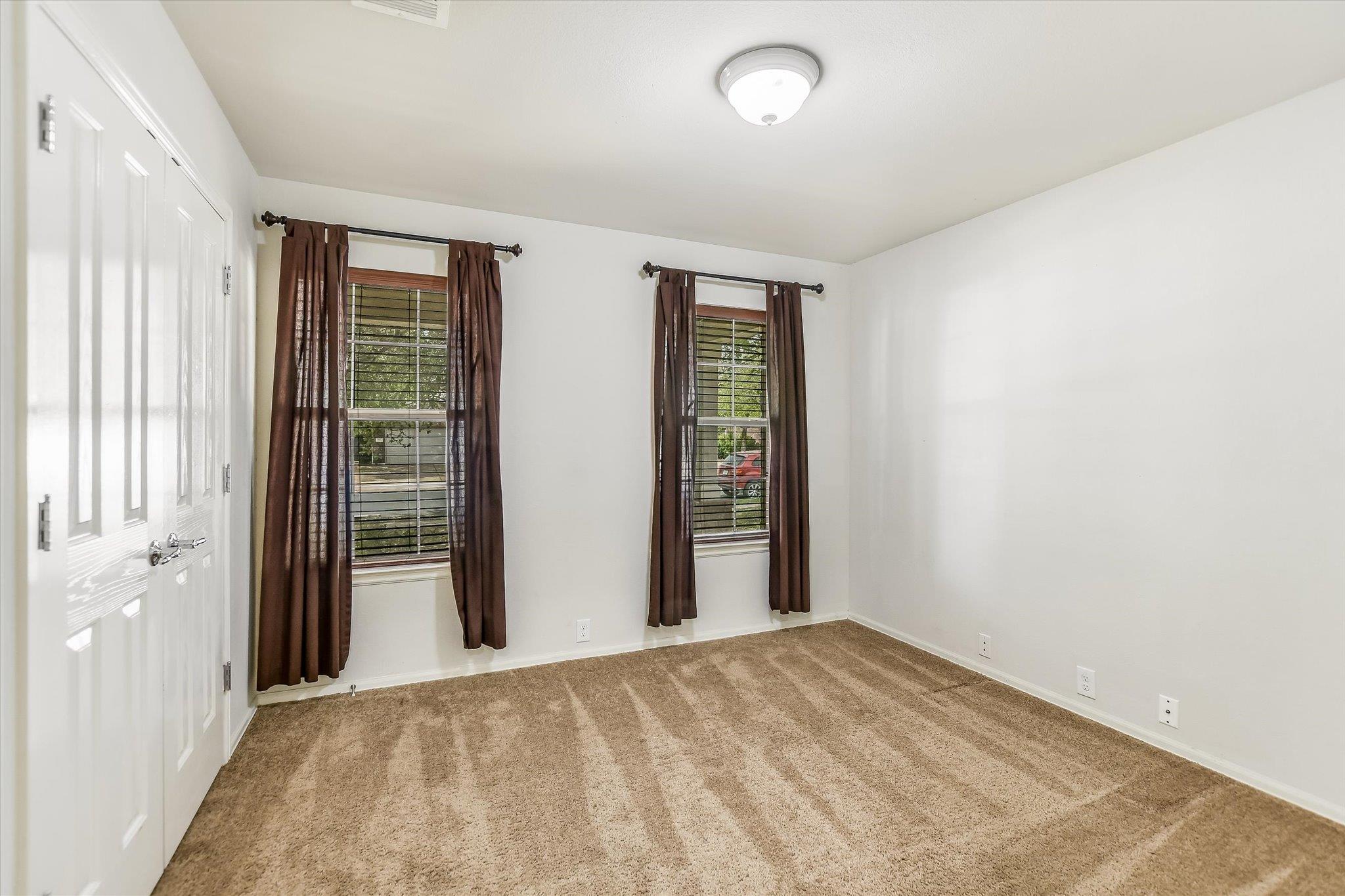 516 Lark St, Leander, TX 78641