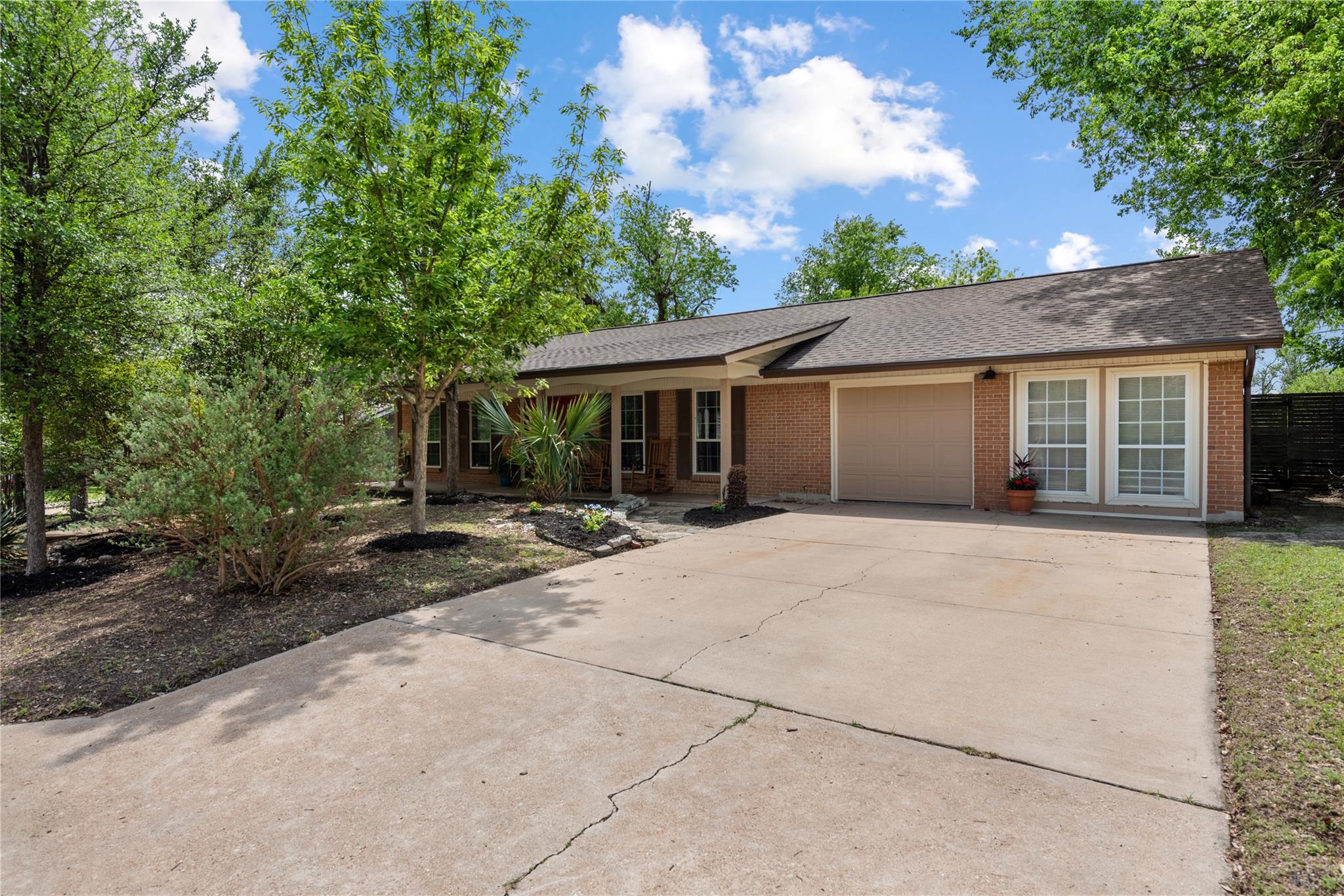 5504 Cordell Ln, Austin, TX 78723