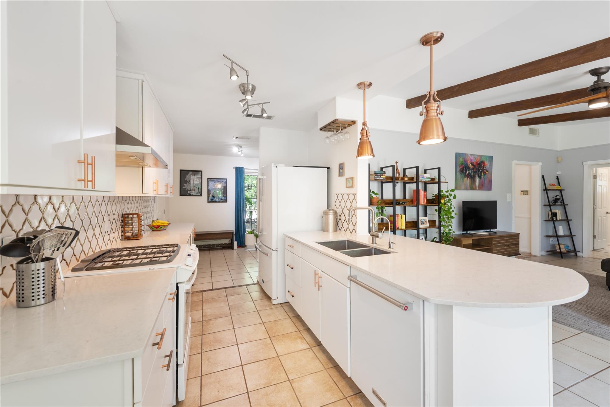 5504 Cordell Ln, Austin, TX 78723