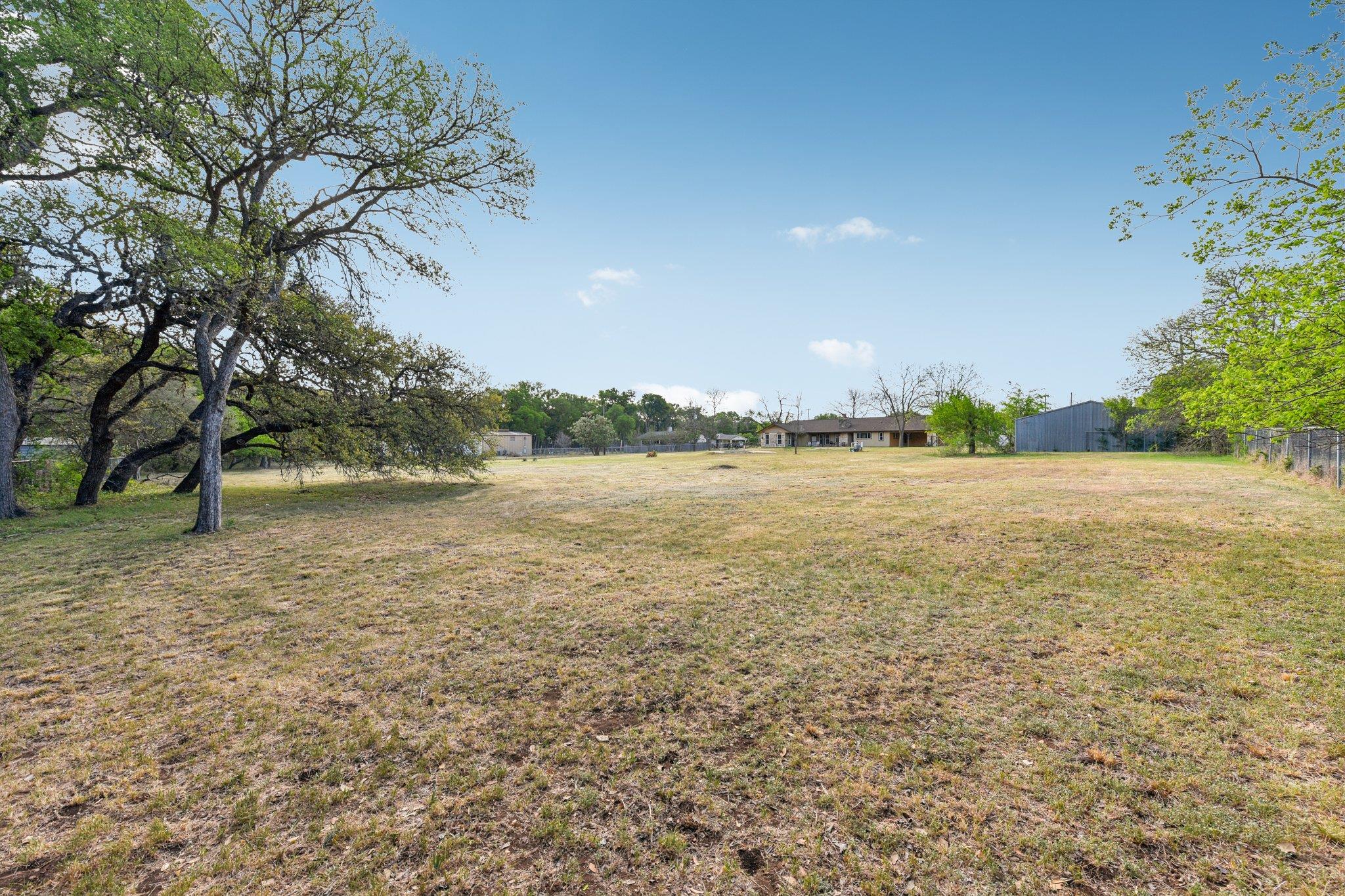 504 Buckaroo Trl, Buda, TX 78610