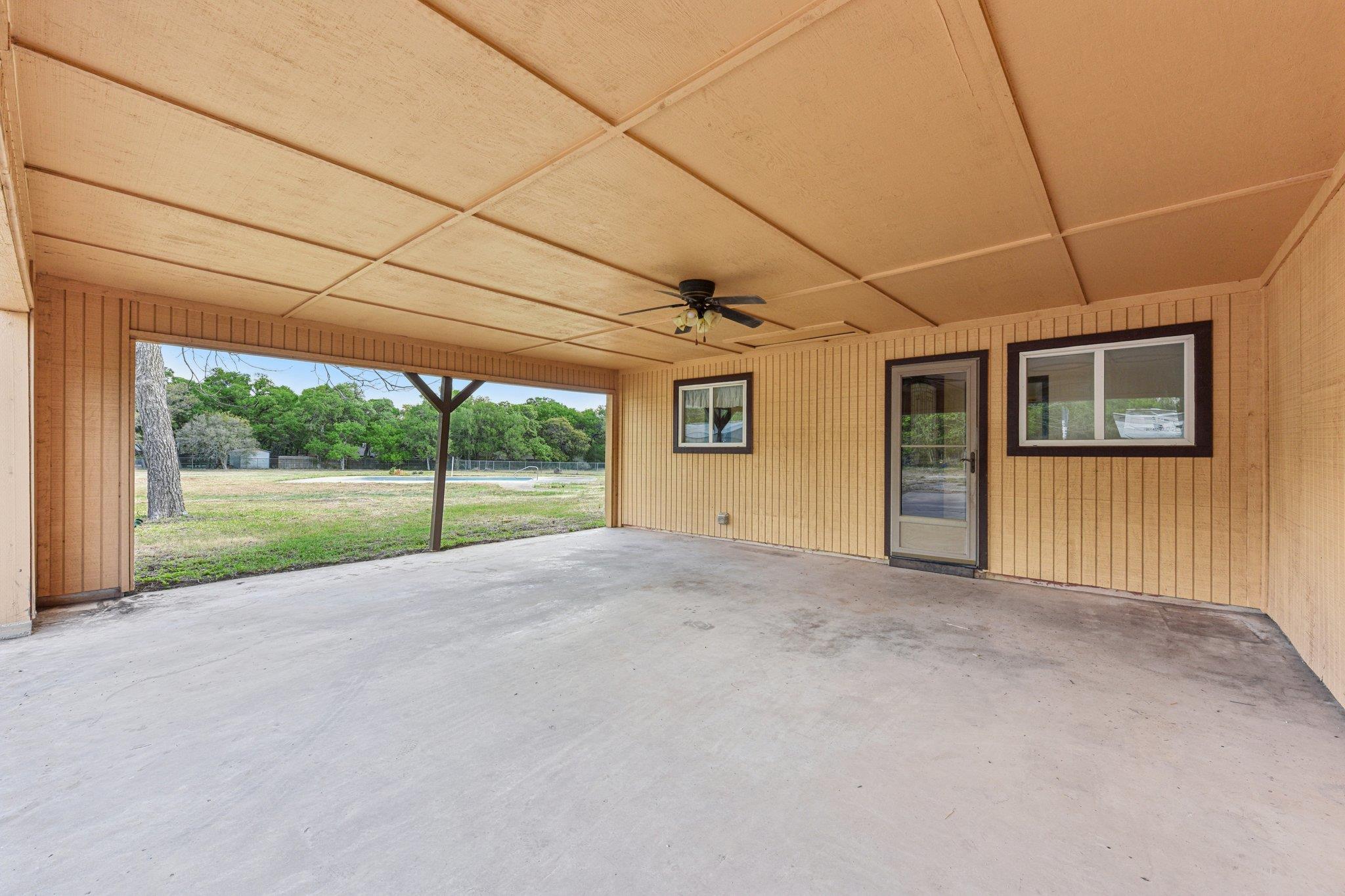 504 Buckaroo Trl, Buda, TX 78610