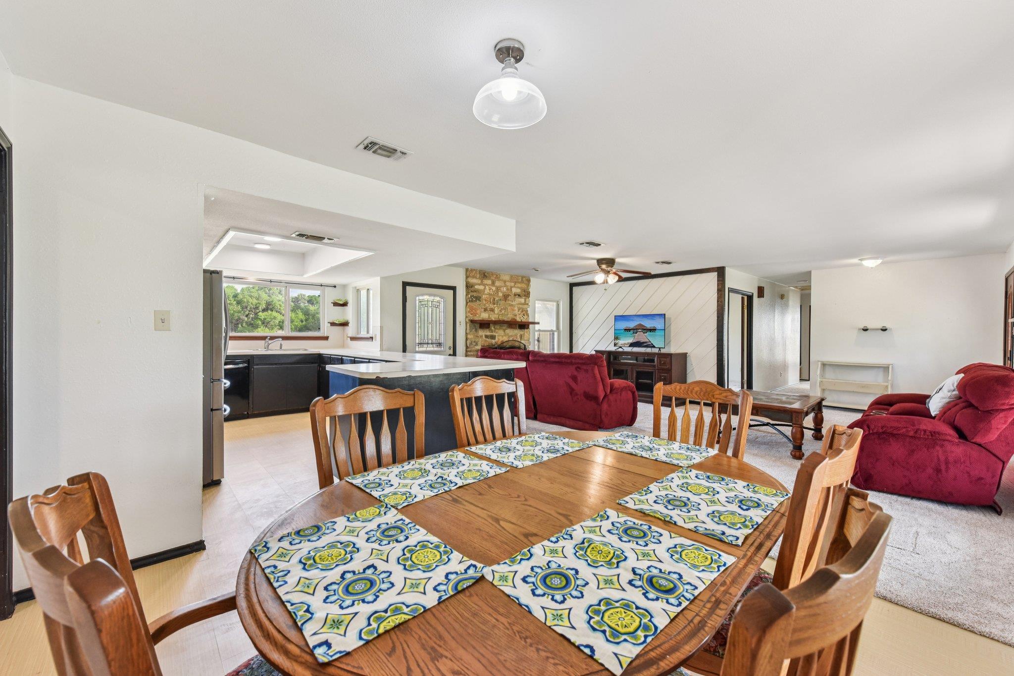 504 Buckaroo Trl, Buda, TX 78610