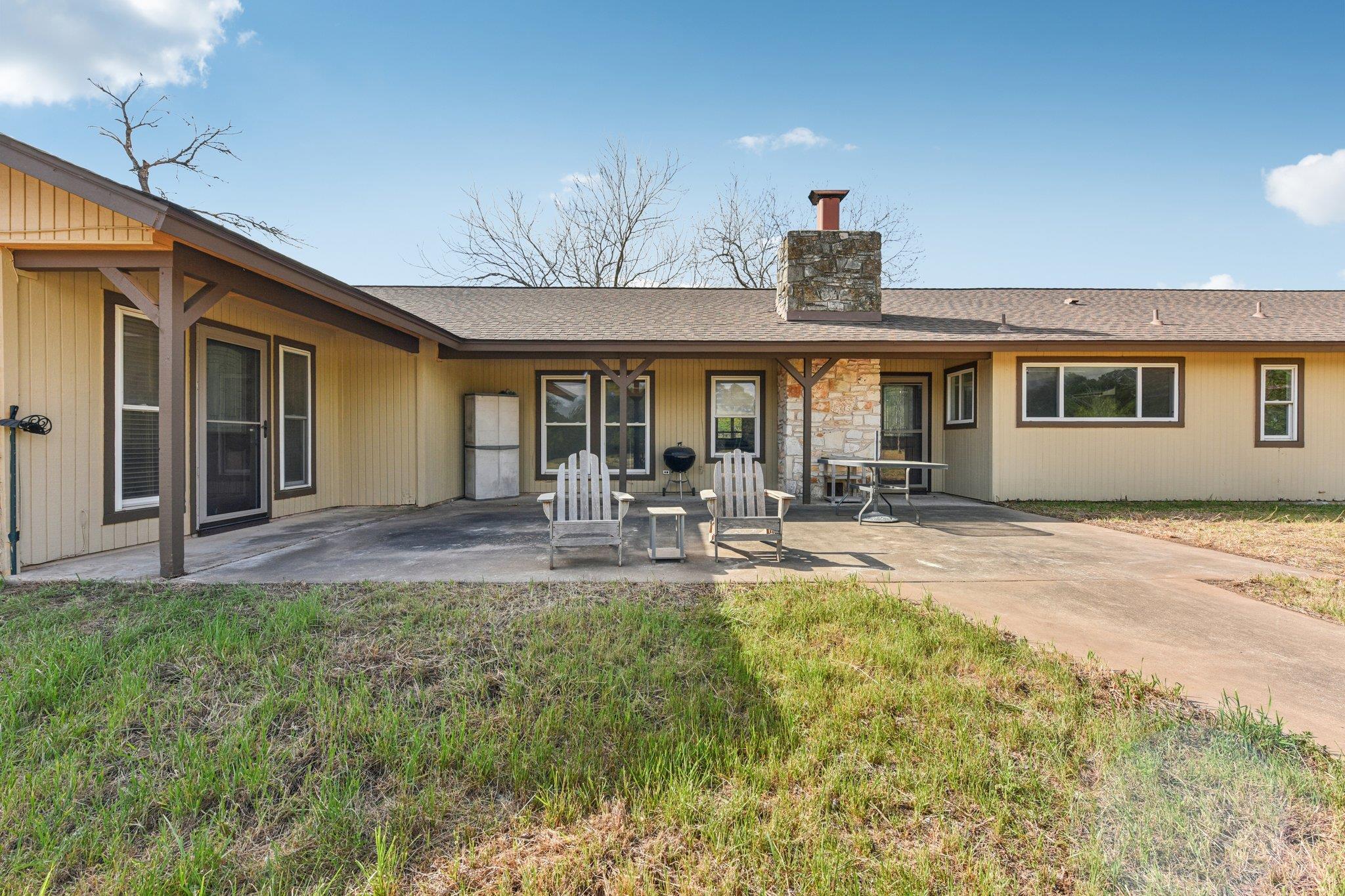 504 Buckaroo Trl, Buda, TX 78610
