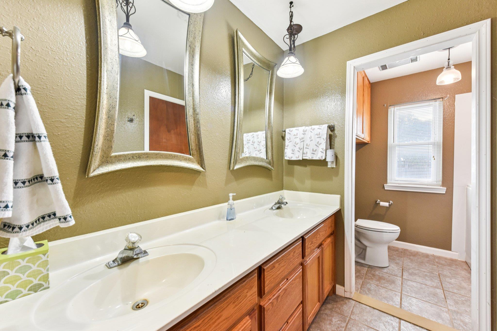 504 Buckaroo Trl, Buda, TX 78610