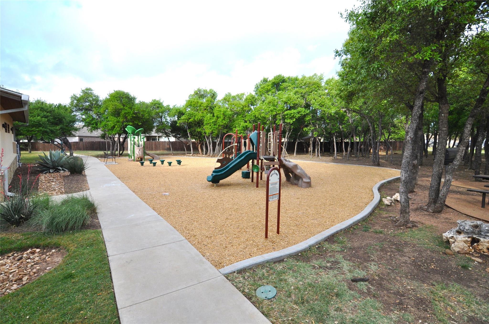 1537 Chapel Ranch Rd, Georgetown, TX 78628