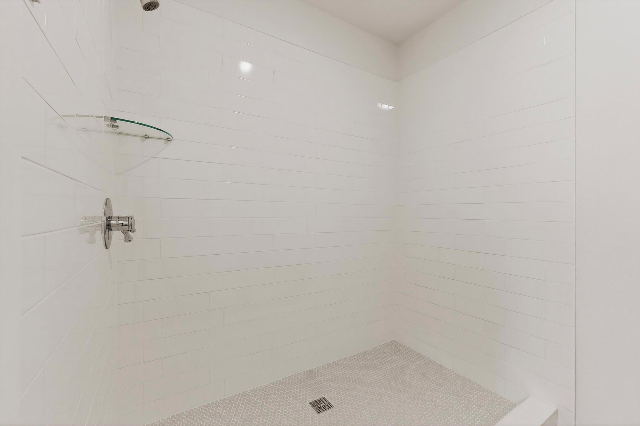 812 George St, Taylor, TX 76574