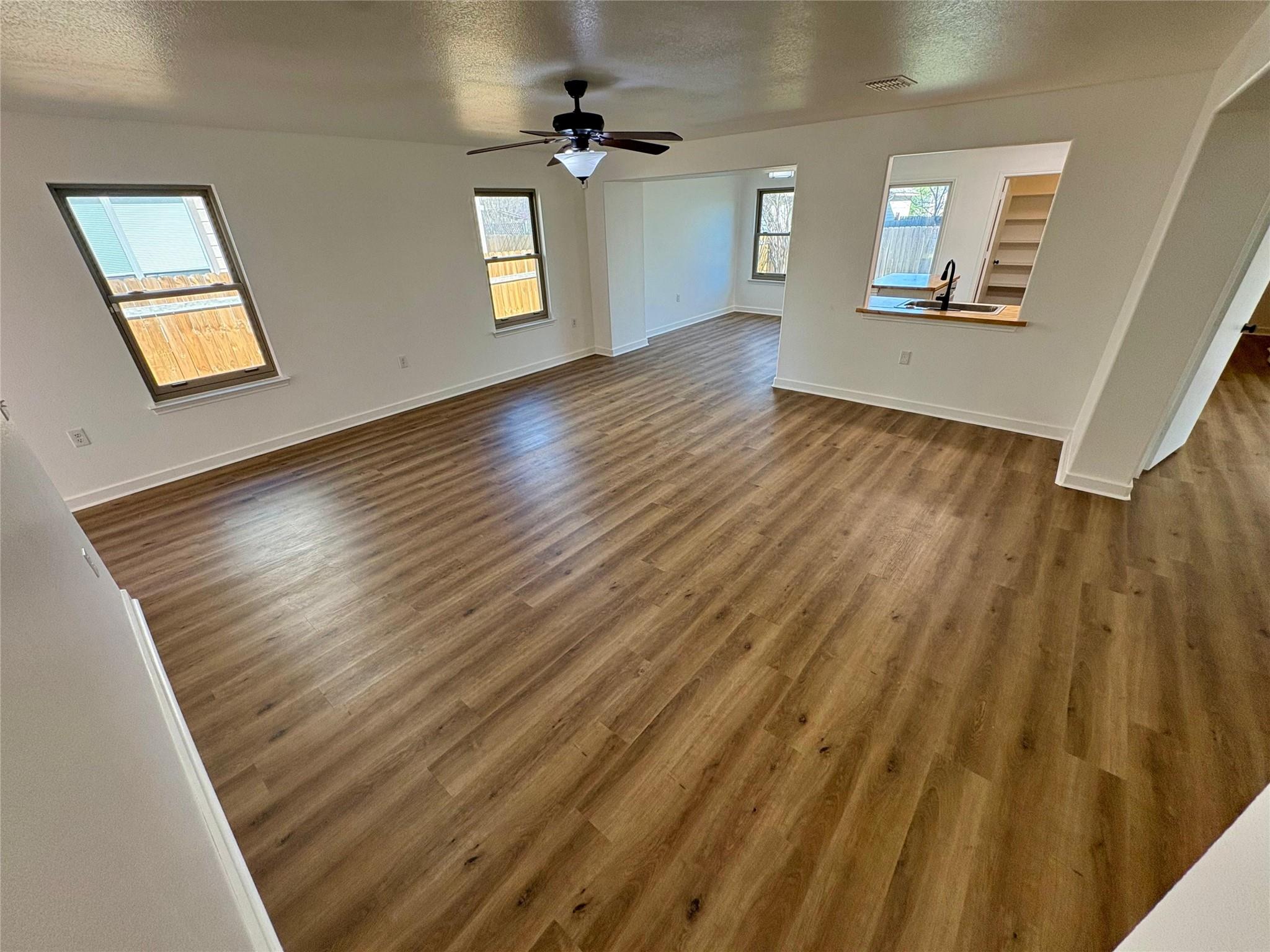 8003 Bannock Ln, Austin, TX 78747