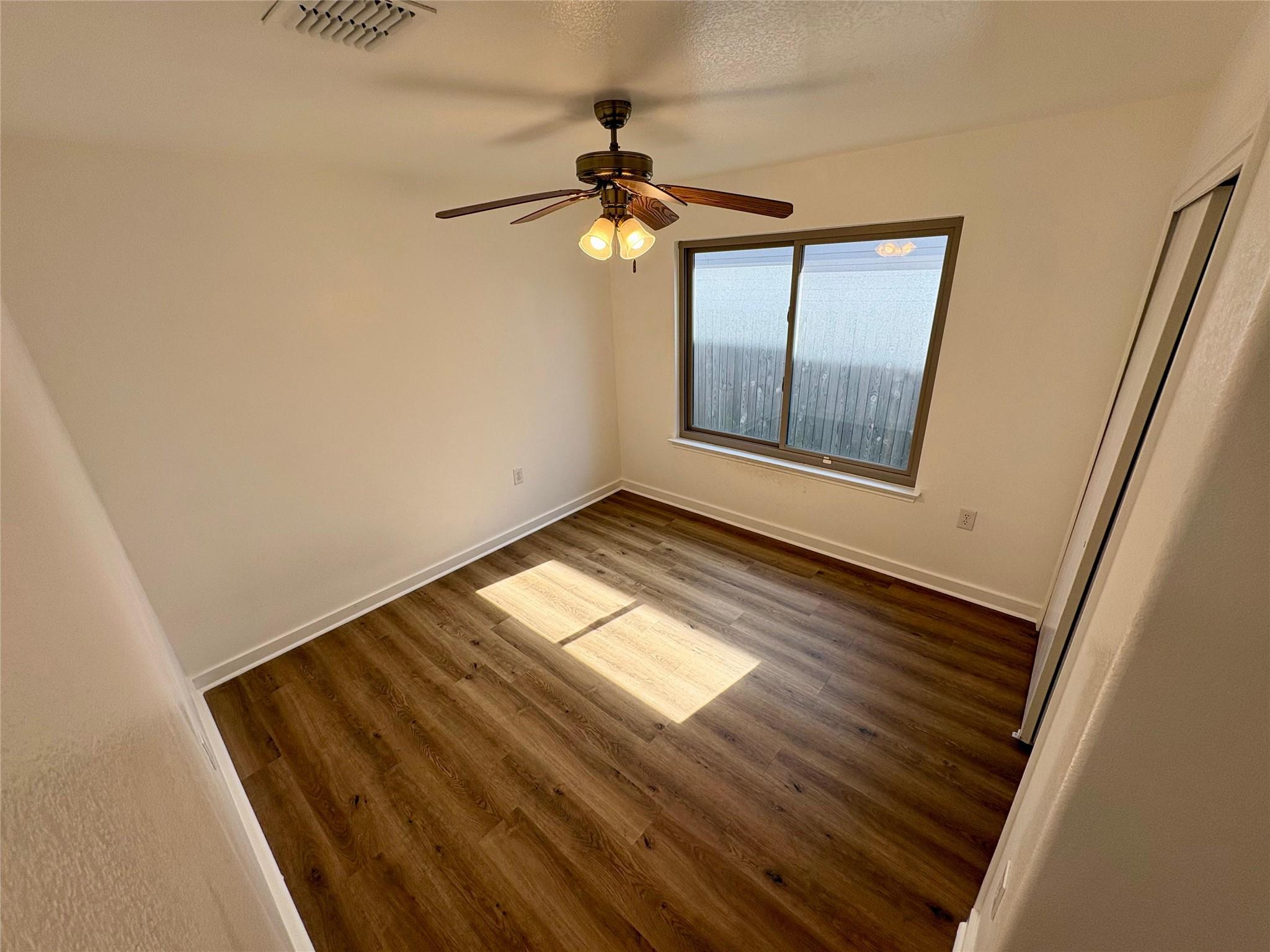 8003 Bannock Ln, Austin, TX 78747