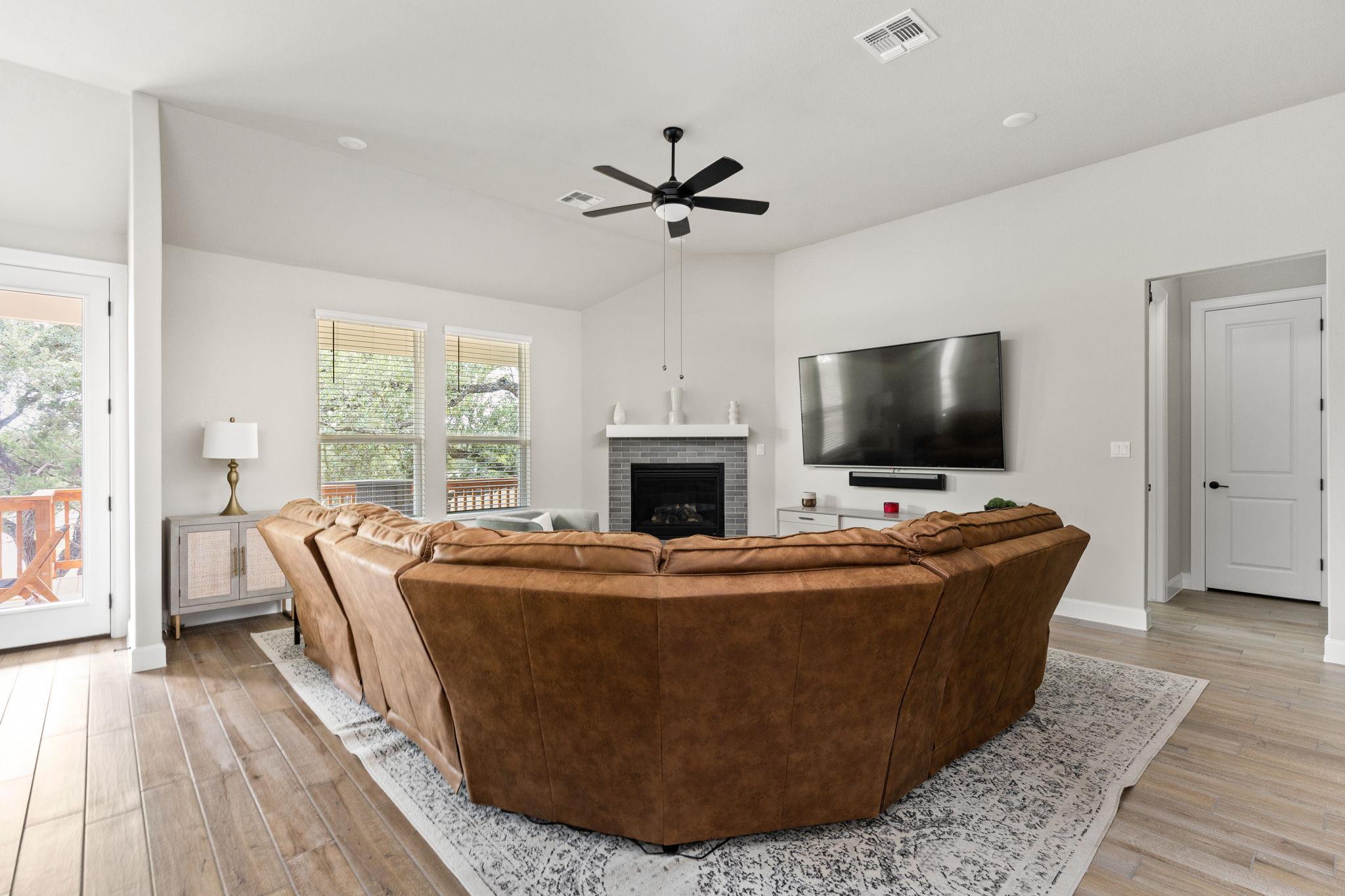 201 Blue Jasmine Trl, Georgetown, TX 78628