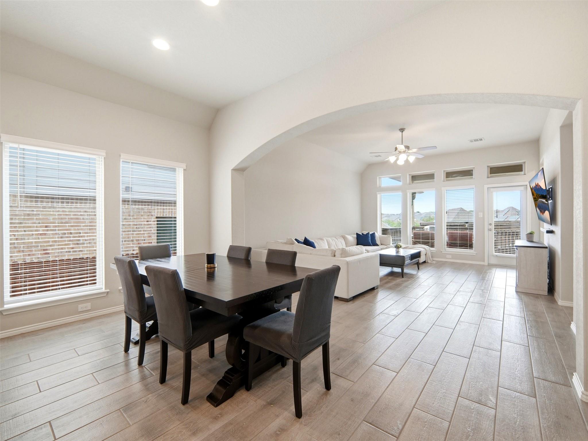 2122 Elysian Trl, San Antonio, TX 78253