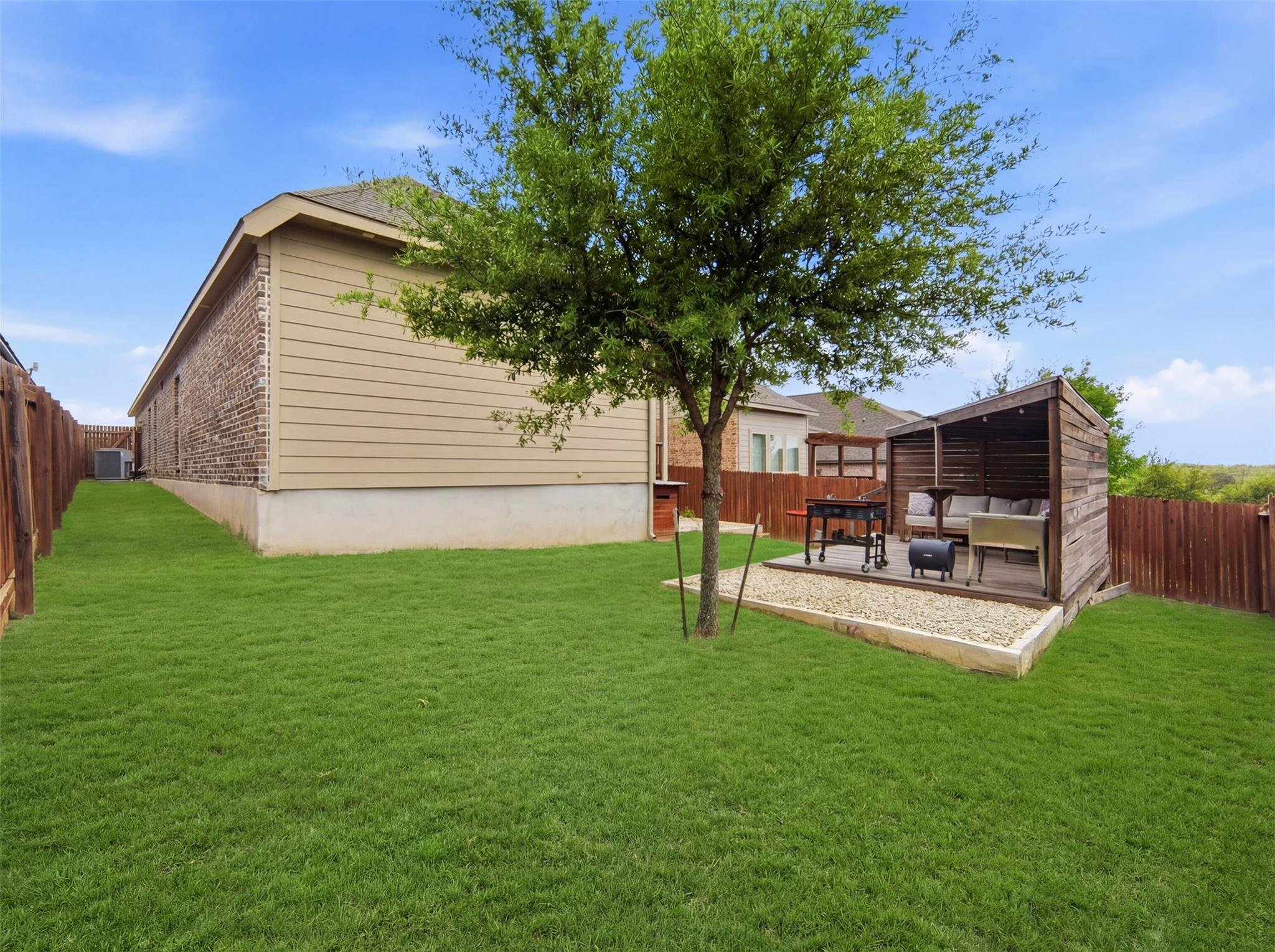 2122 Elysian Trl, San Antonio, TX 78253