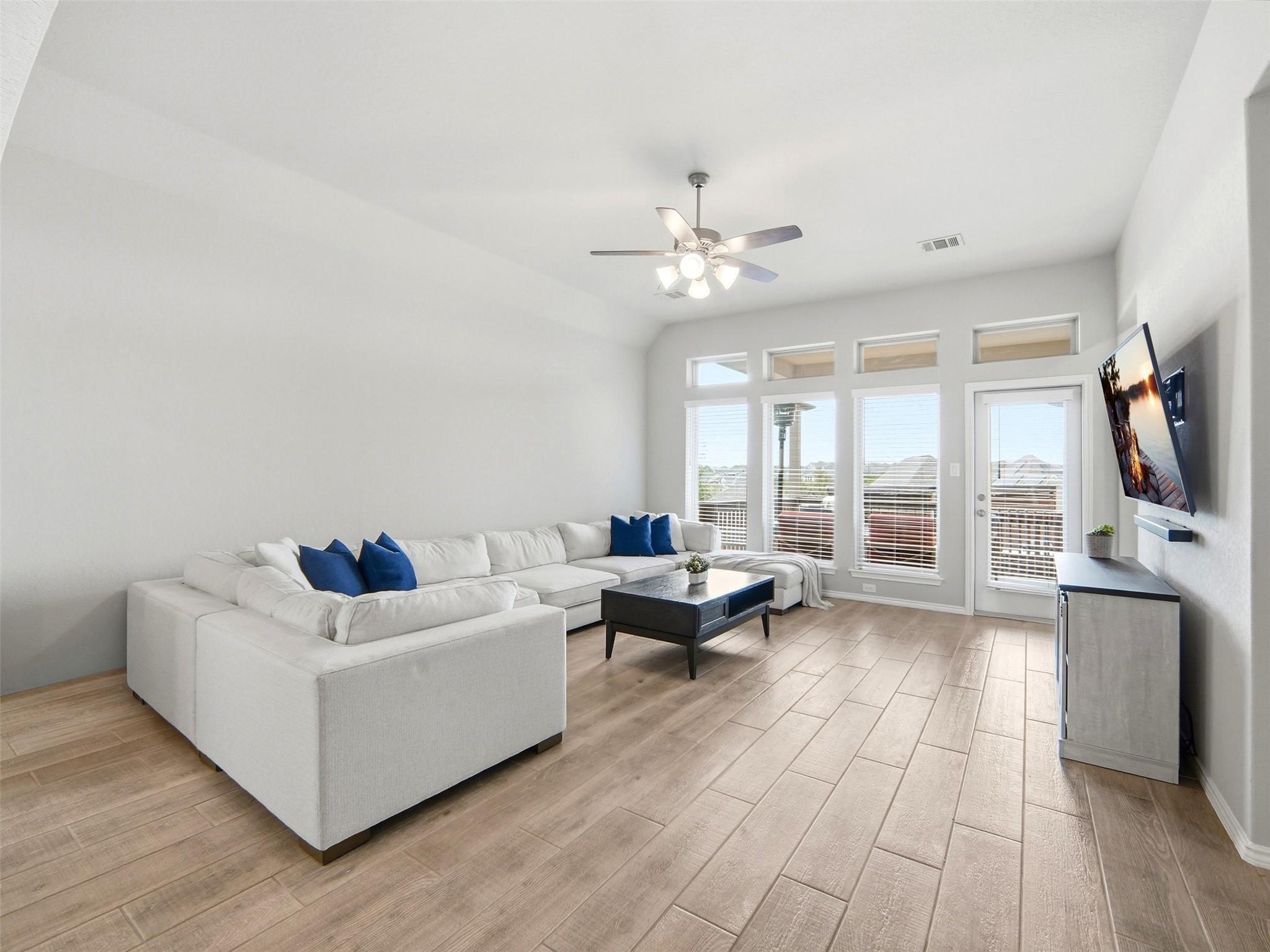 2122 Elysian Trl, San Antonio, TX 78253