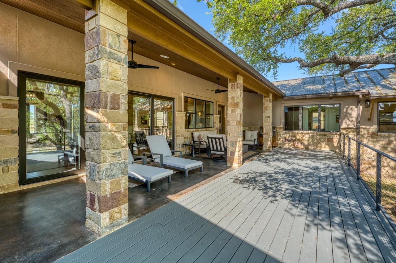 128 Westgate Loop, Horseshoe Bay, TX 78657