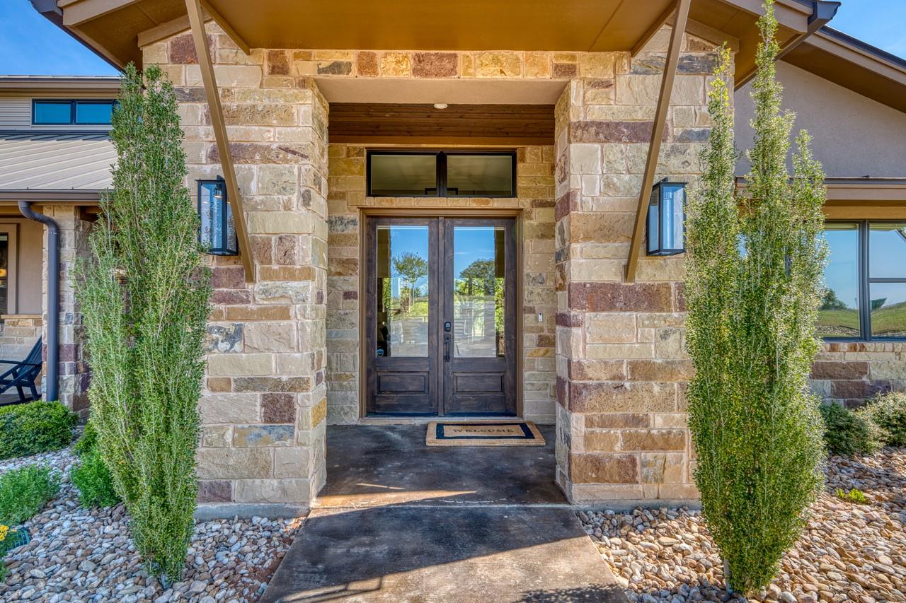 128 Westgate Loop, Horseshoe Bay, TX 78657