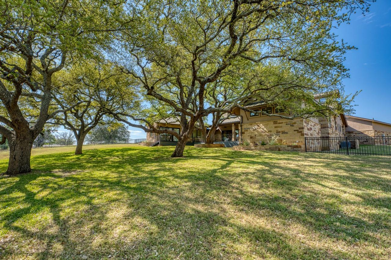 128 Westgate Loop, Horseshoe Bay, TX 78657
