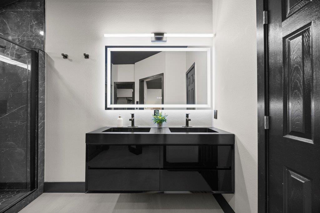 18528 Blue Pond Dr, Pflugerville, TX 78660