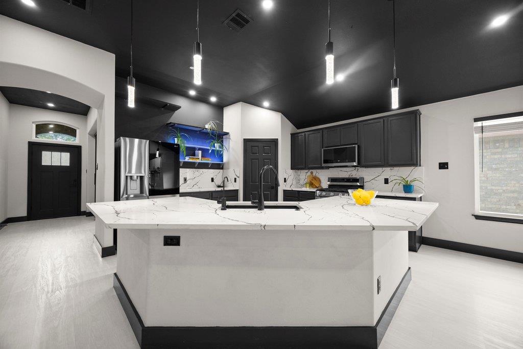 18528 Blue Pond Dr, Pflugerville, TX 78660