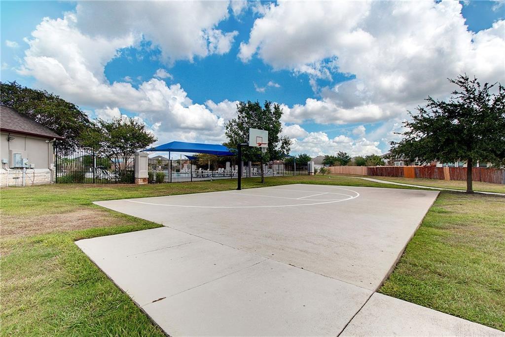 18528 Blue Pond Dr, Pflugerville, TX 78660