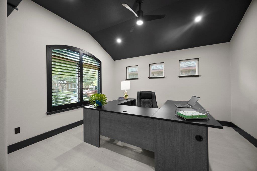 18528 Blue Pond Dr, Pflugerville, TX 78660