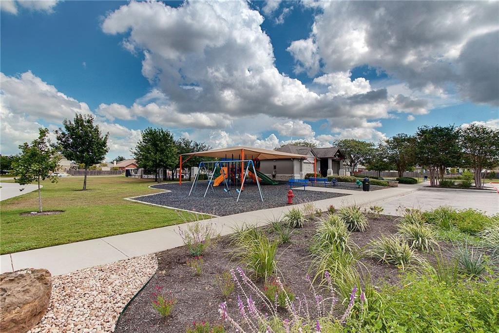 18528 Blue Pond Dr, Pflugerville, TX 78660
