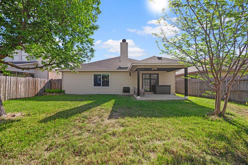 18528 Blue Pond Dr, Pflugerville, TX 78660