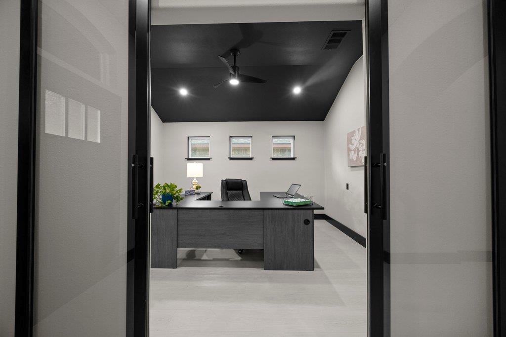 18528 Blue Pond Dr, Pflugerville, TX 78660