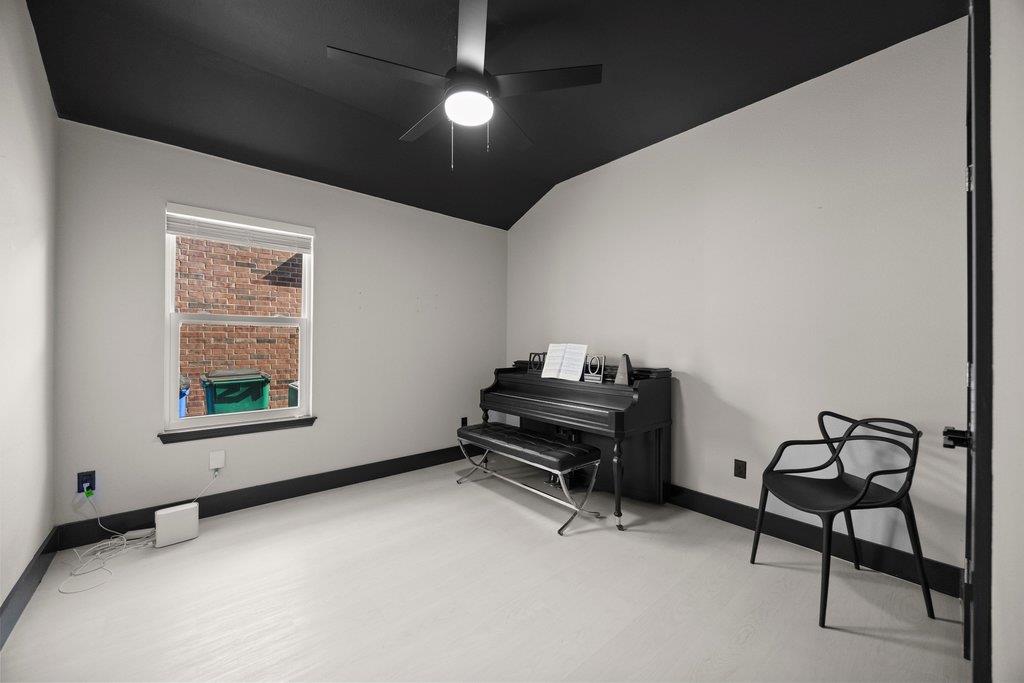 18528 Blue Pond Dr, Pflugerville, TX 78660