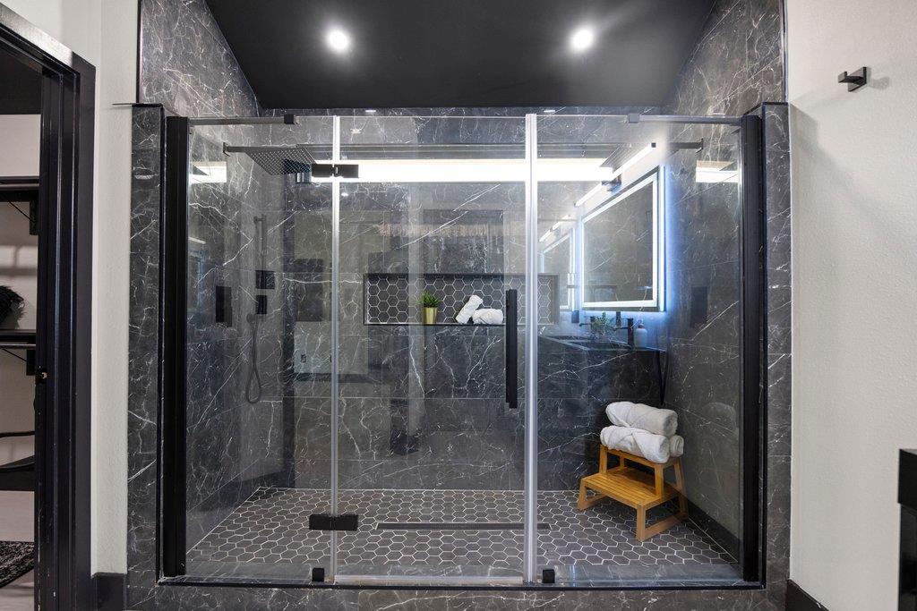 18528 Blue Pond Dr, Pflugerville, TX 78660