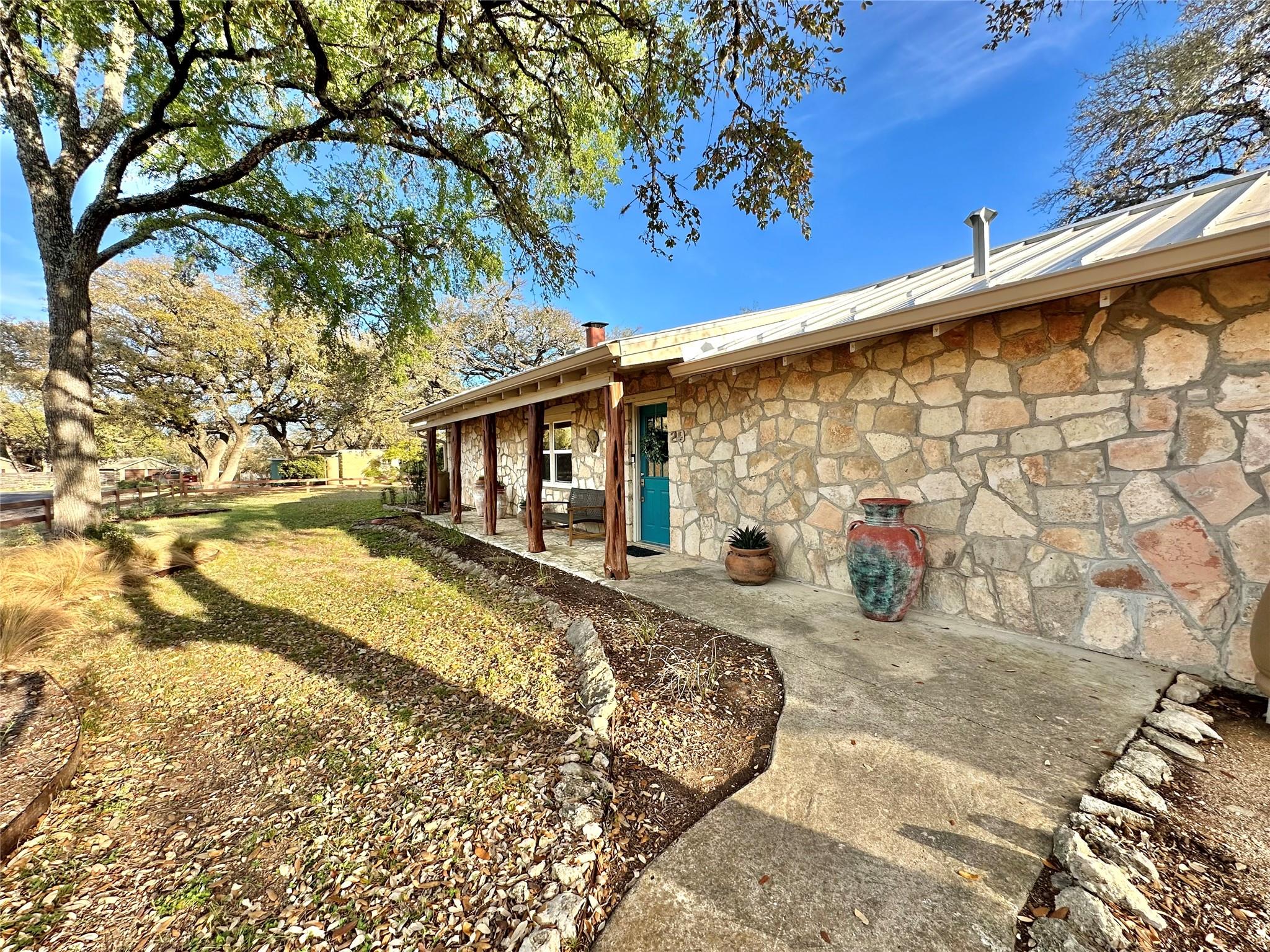 29 Presidio Rd, Wimberley, TX 78676