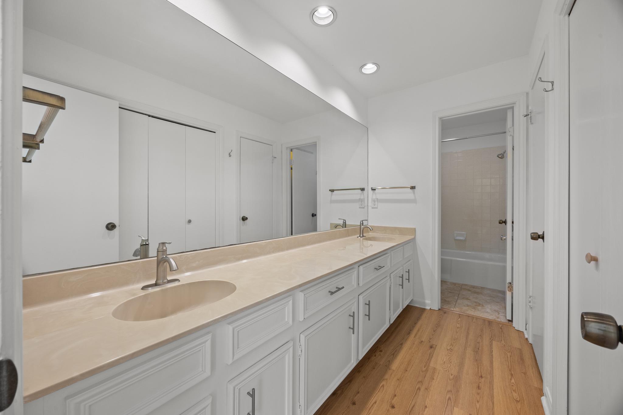 11512 Tin Cup Dr # 304, Austin, TX 78750