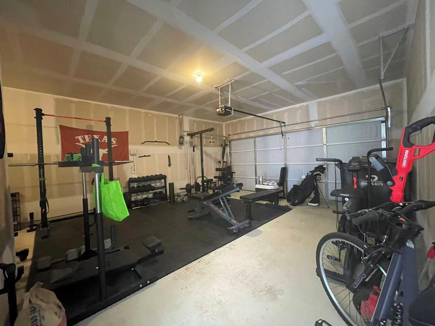 141 Mammoth Dr, Kyle, TX 78640