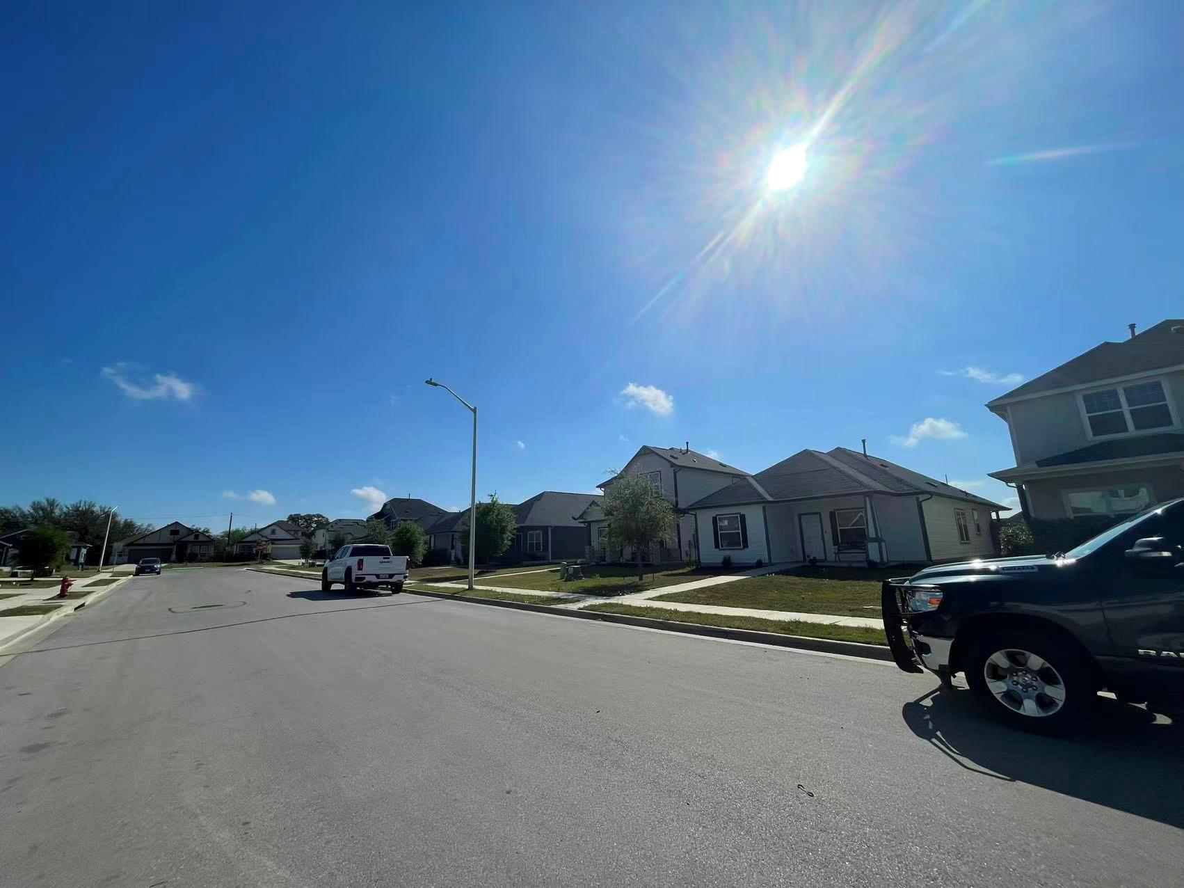 141 Mammoth Dr, Kyle, TX 78640