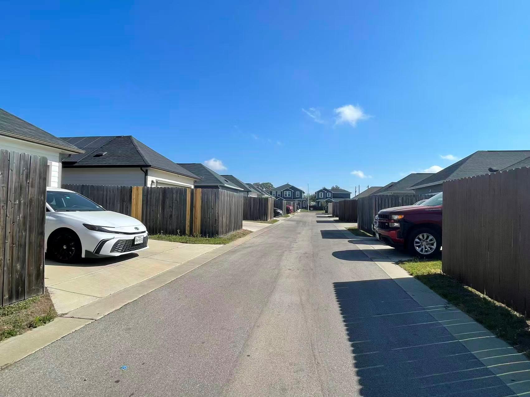 141 Mammoth Dr, Kyle, TX 78640