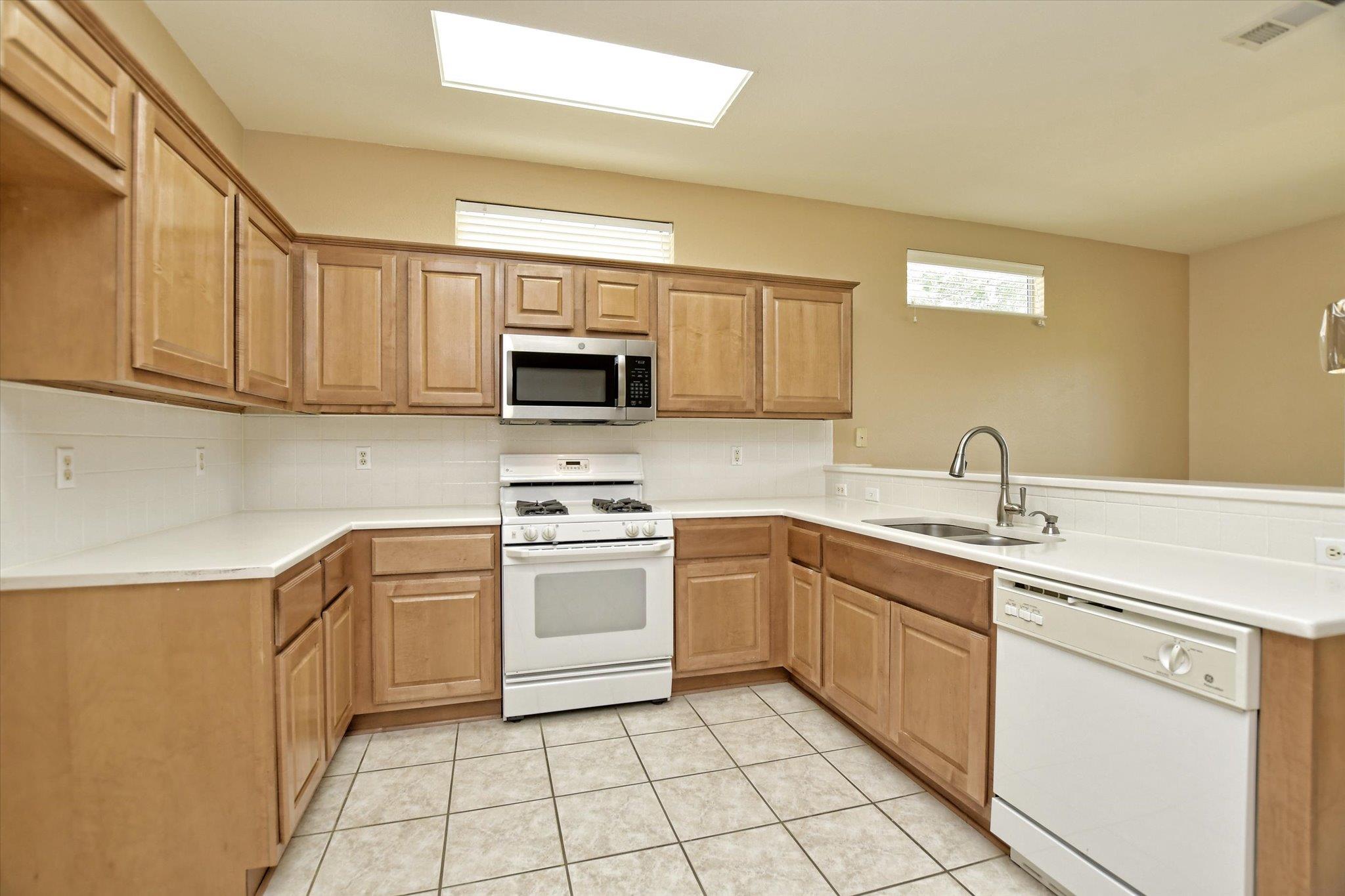 112 Bluebell Dr, Georgetown, TX 78633