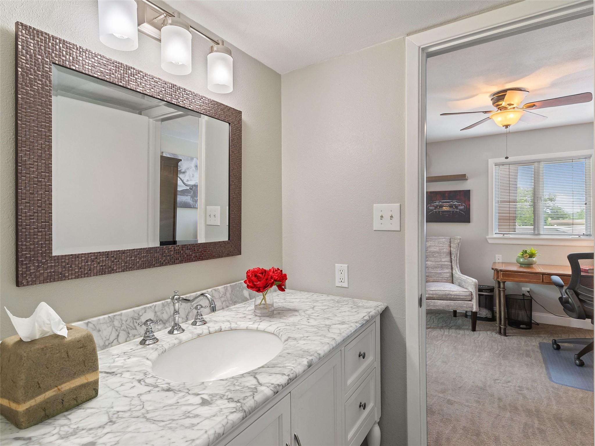 23 Stoney Creek Cv, Lakeway, TX 78734