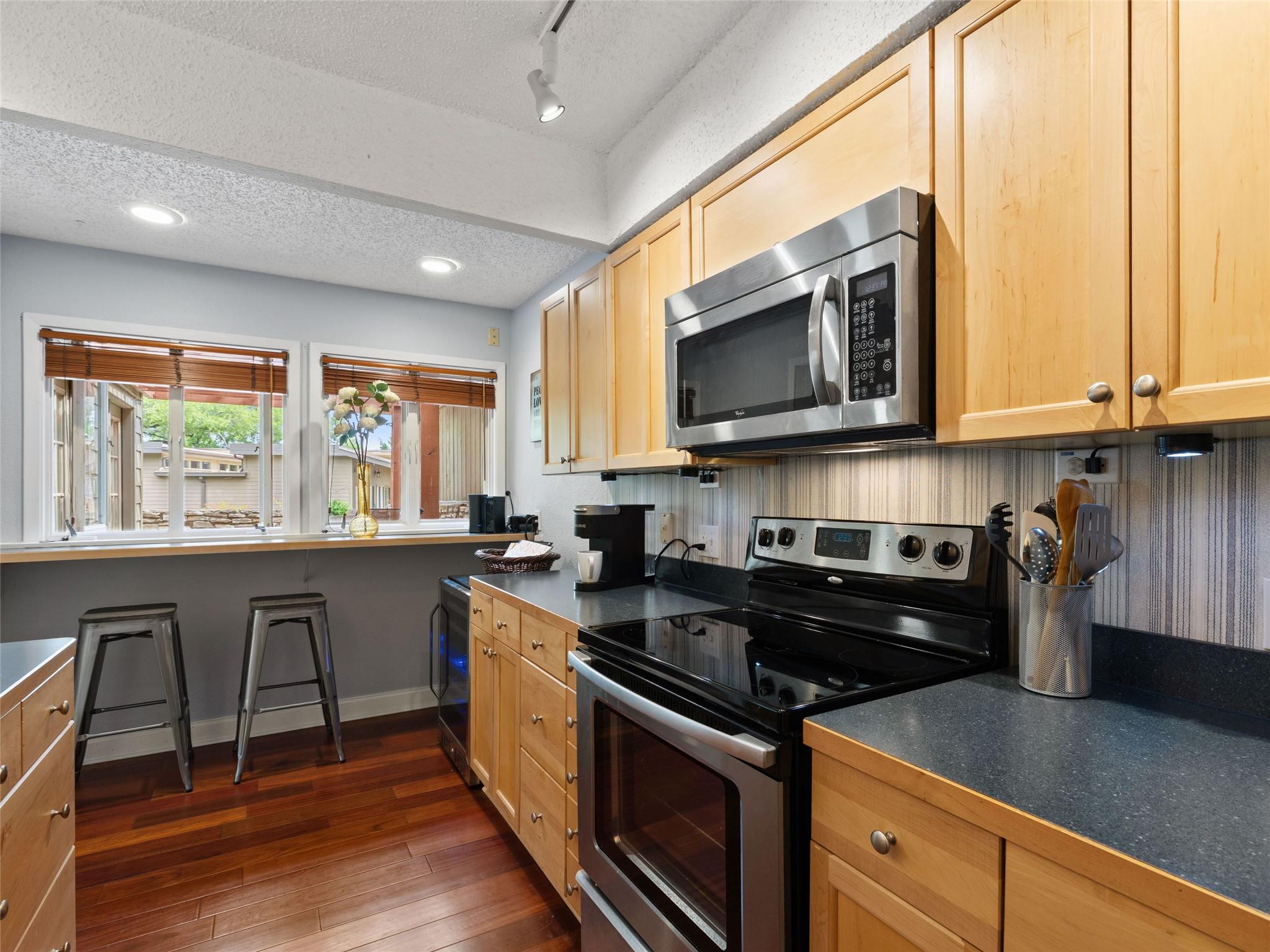 23 Stoney Creek Cv, Lakeway, TX 78734