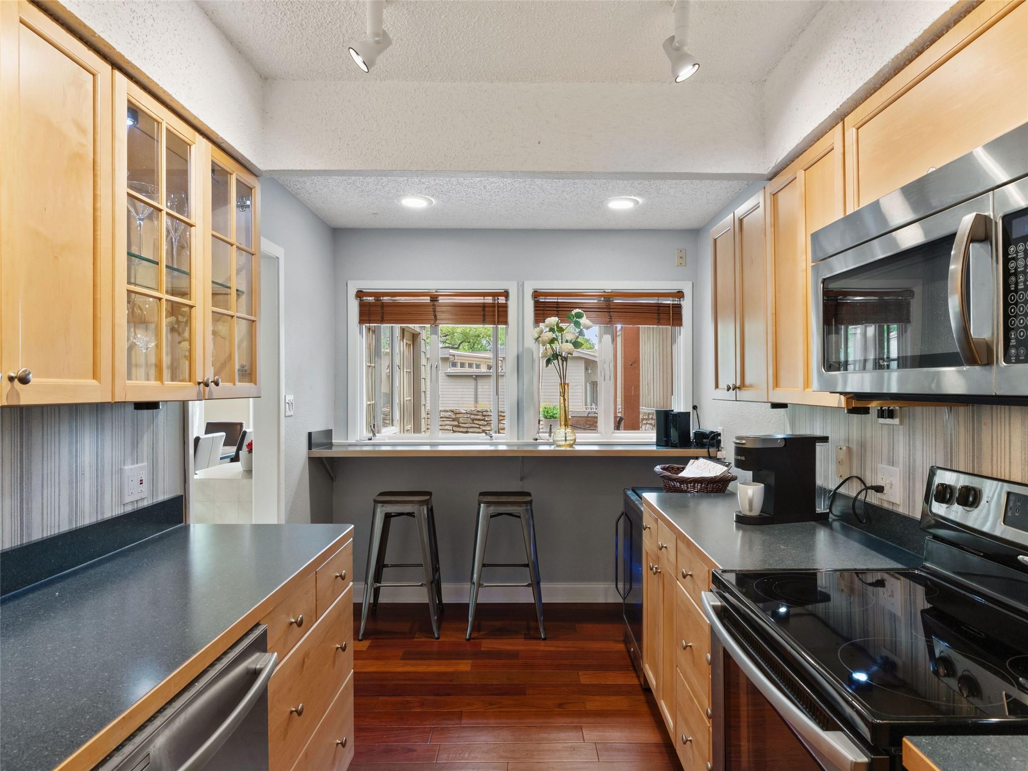 23 Stoney Creek Cv, Lakeway, TX 78734