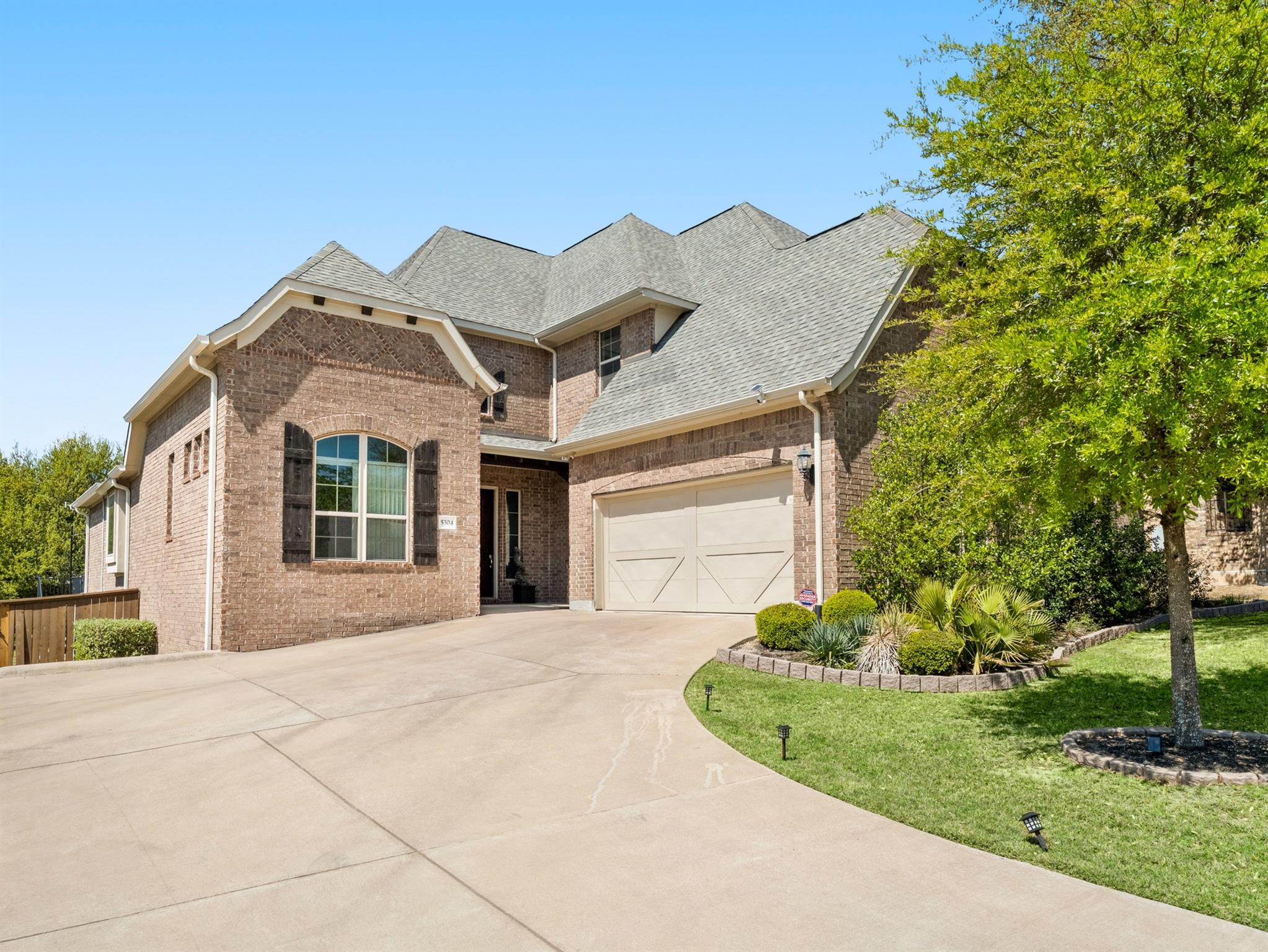 5304 Via Besso Dr, Bee Cave, TX 78738