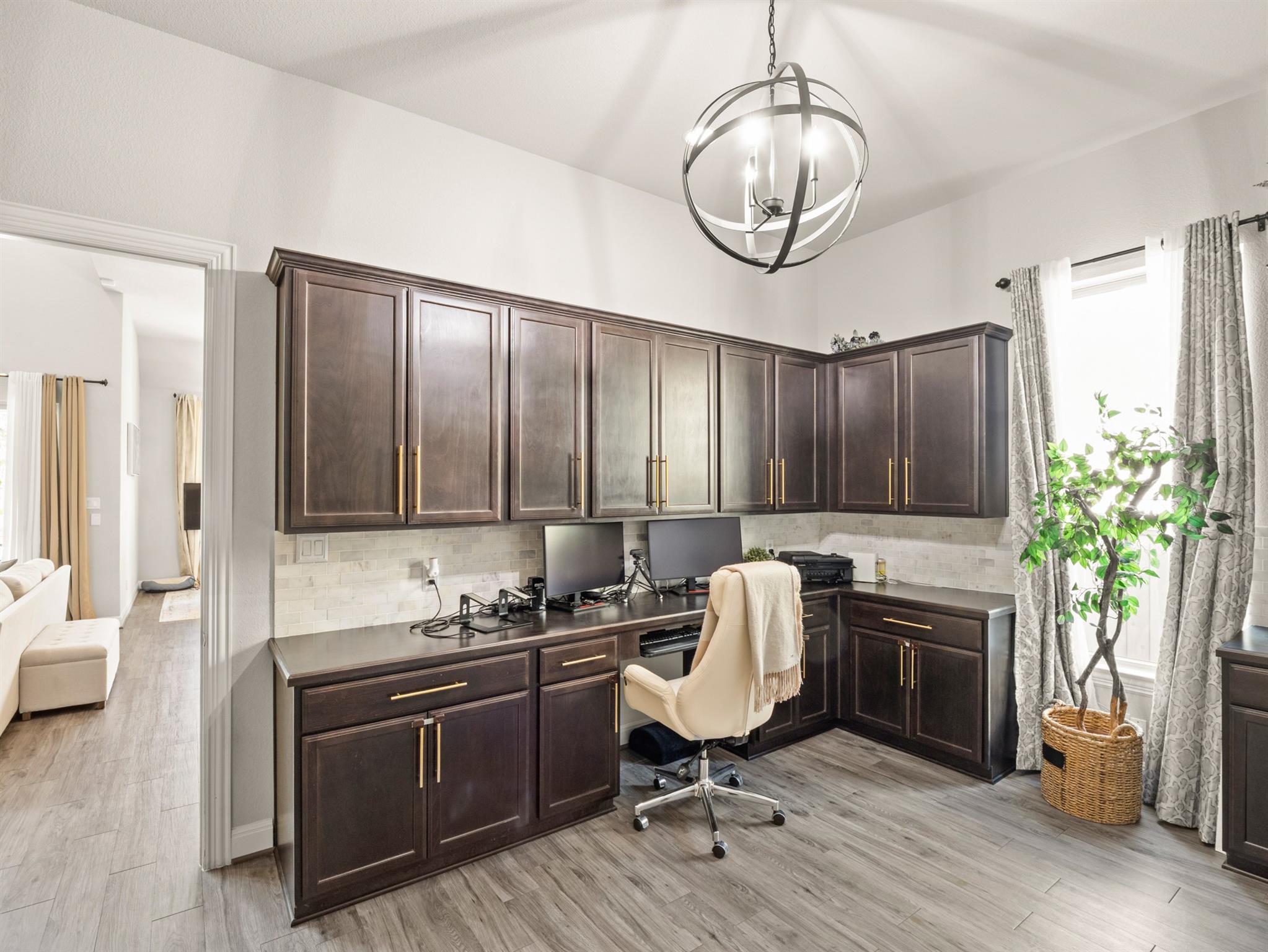 5304 Via Besso Dr, Bee Cave, TX 78738